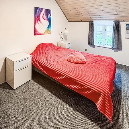 1 Bedroom Amazing In Feriehus *